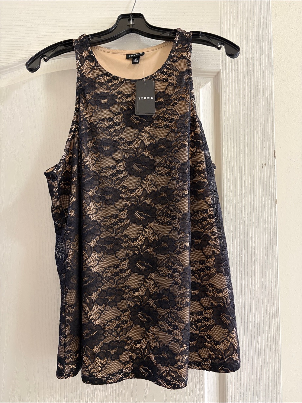 NWT Torrid Black Lace Overlay Tank Top Size 0 Large 12 14